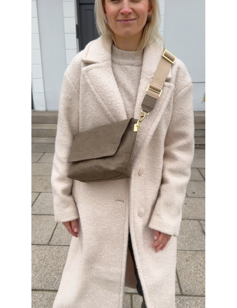 WYPRZEDAŻ: Listonoszka...